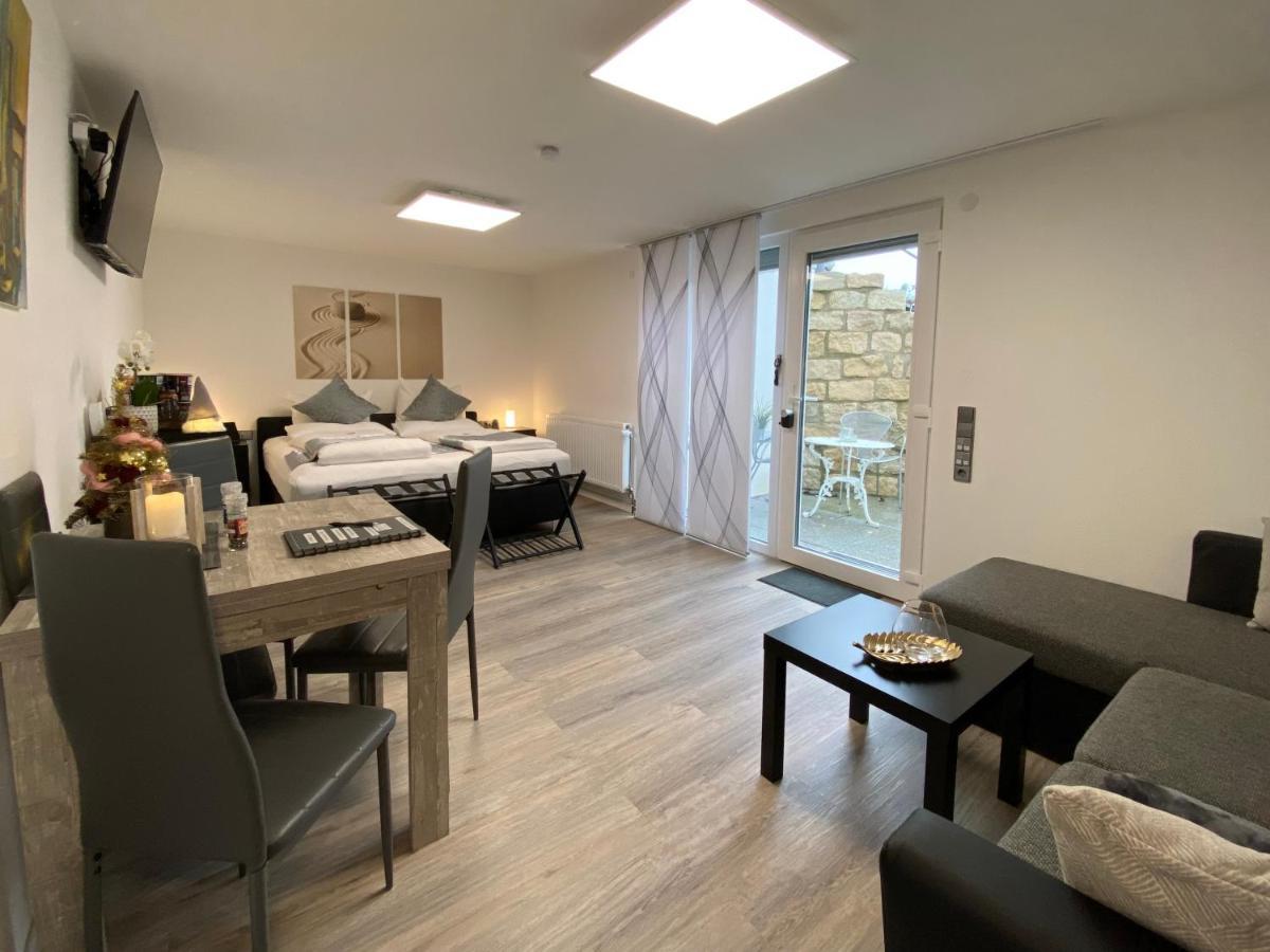 1,5 Zimmer Apartment In S-Bahn Naehe, 35 Qm, Max 4 Pers, Zentral, Private Terasse, Internet 250 Mbit Gärtringen Exteriör bild
