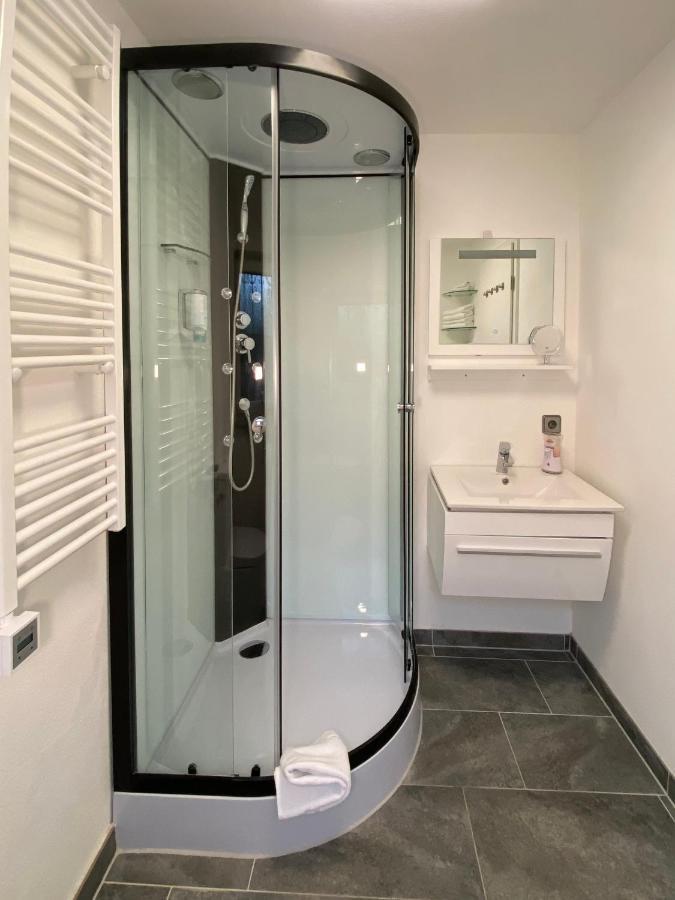 1,5 Zimmer Apartment In S-Bahn Naehe, 35 Qm, Max 4 Pers, Zentral, Private Terasse, Internet 250 Mbit Gärtringen Exteriör bild