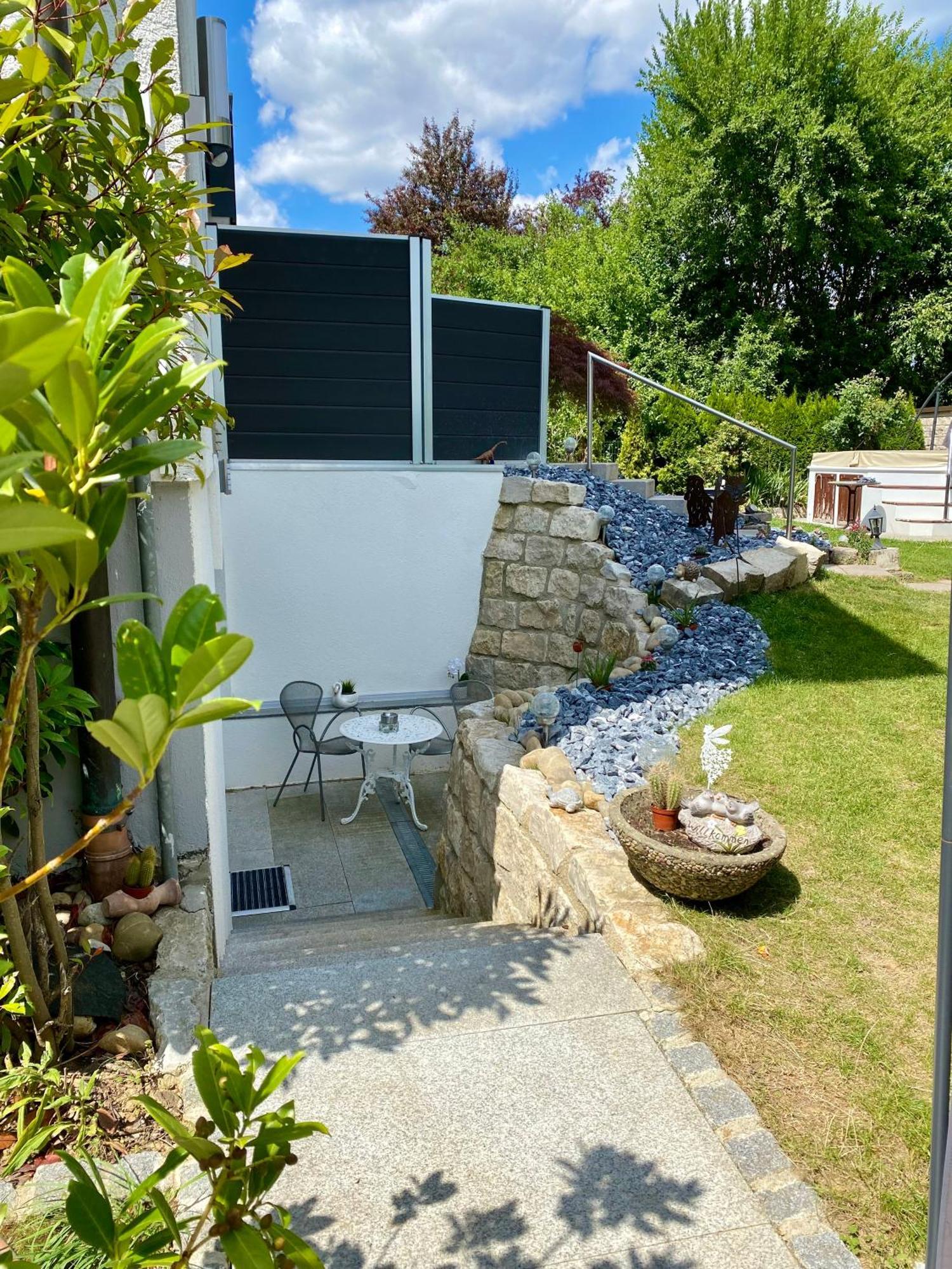 1,5 Zimmer Apartment In S-Bahn Naehe, 35 Qm, Max 4 Pers, Zentral, Private Terasse, Internet 250 Mbit Gärtringen Exteriör bild